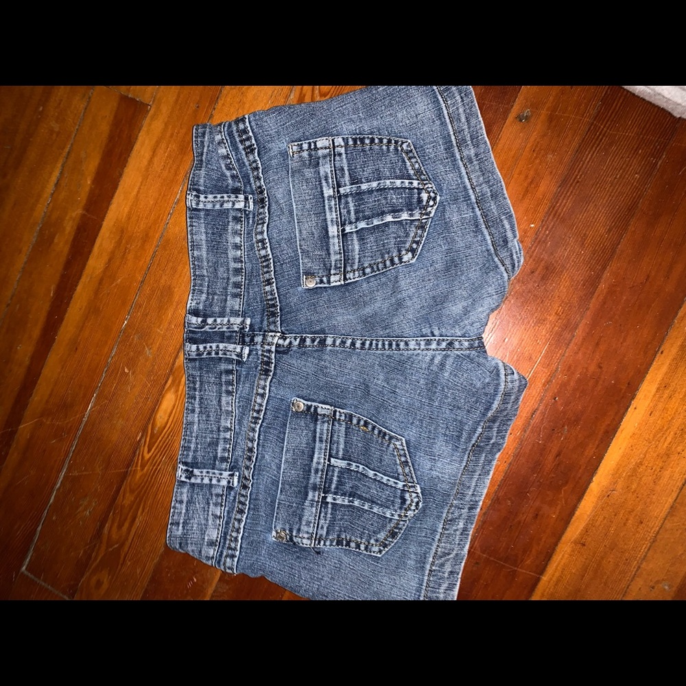 Cute y2k jean shorts